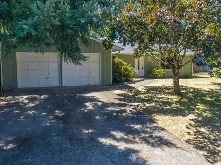 3622 NW Polk Ave — Photo 2