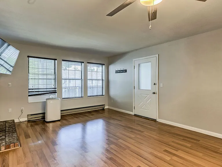 1601 W Swallow Rd #1G — Photo 10