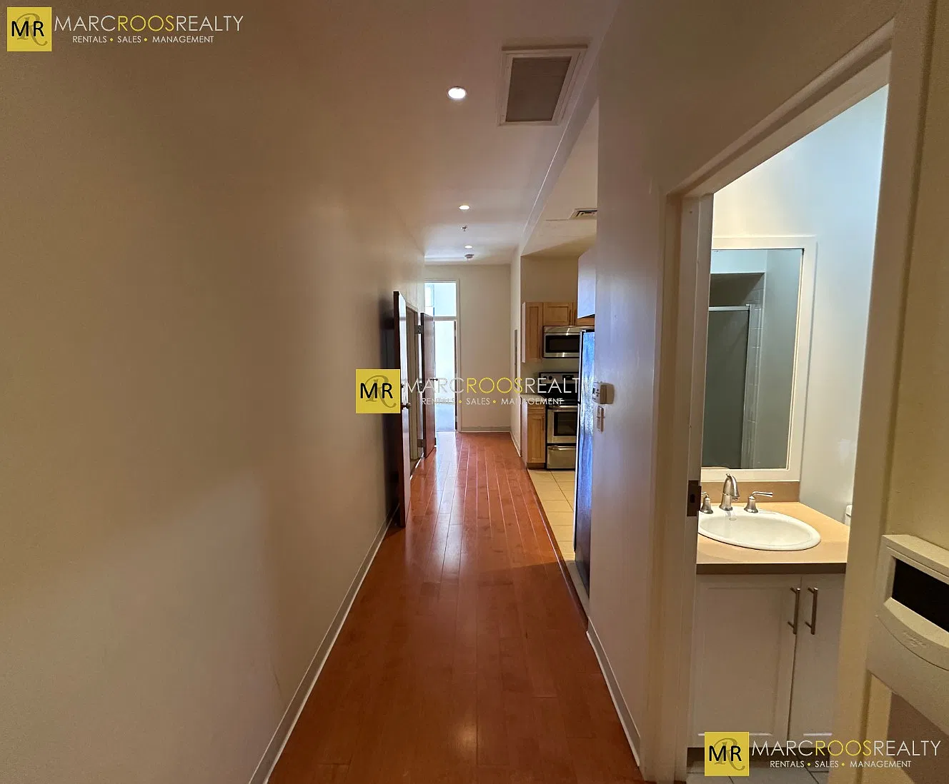 407 Washington St — Photo 3