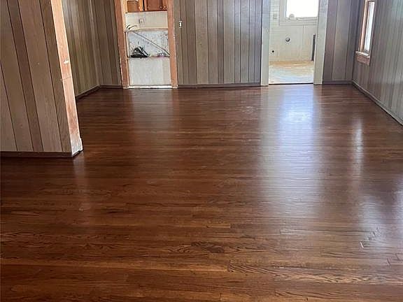 3rd image of 2509 NW 11th St