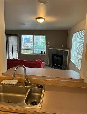 4th image of 1716B Boylston Ave APT 2A
