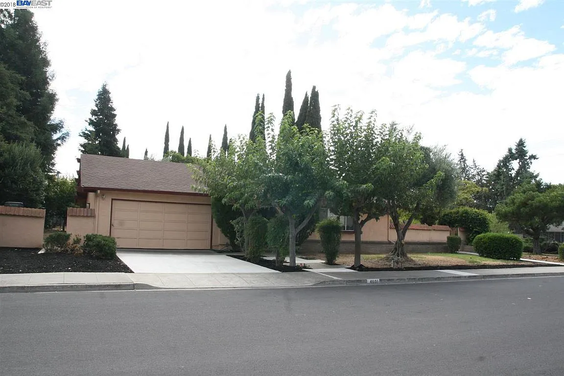 4601 Almond Cir photo 1