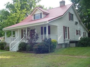 210 Hill St, Wartrace, TN 37183