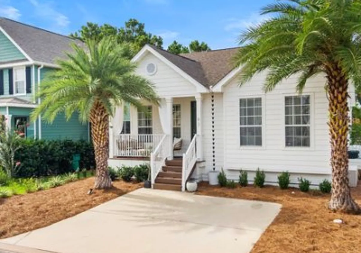 3 bed, 1315 sqft, $3,400 — Photo 1