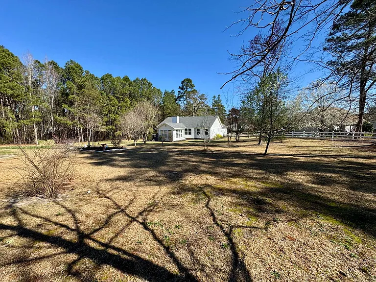 115 Zane Dr — Photo 22