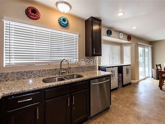 3rd image of 2336 Belvedere Dr