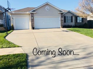 8210 Joshua Dr, Lincoln, NE 68507