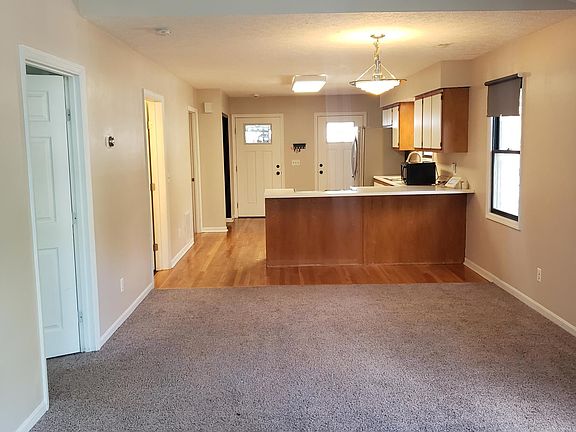 5th image of 401 Warner St #1