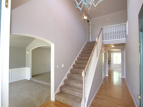 3rd image of 3010 NE 195th Ct