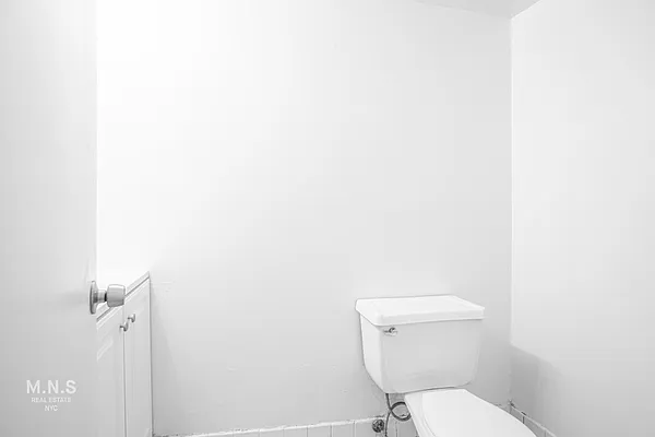 Rented by MNS | media 17