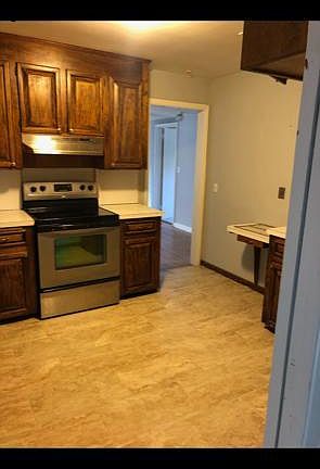 3rd image of 6552 Lou Dr N