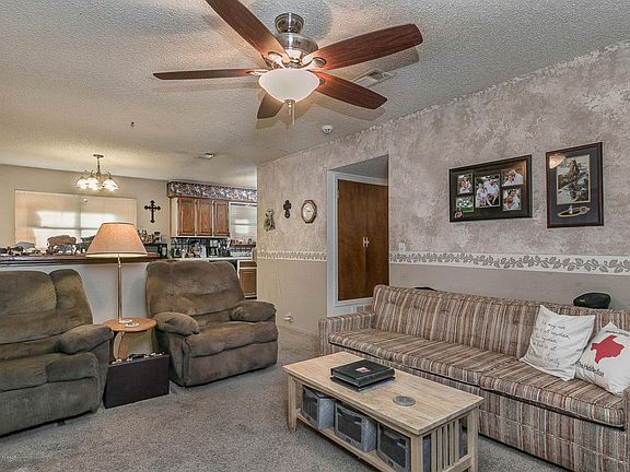 3rd image of 2620 15th Ave