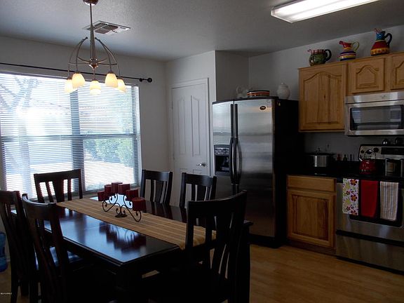 5th image of 2324 E Palm Beach Dr