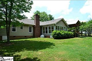 2nd image of 202 Kincade Dr