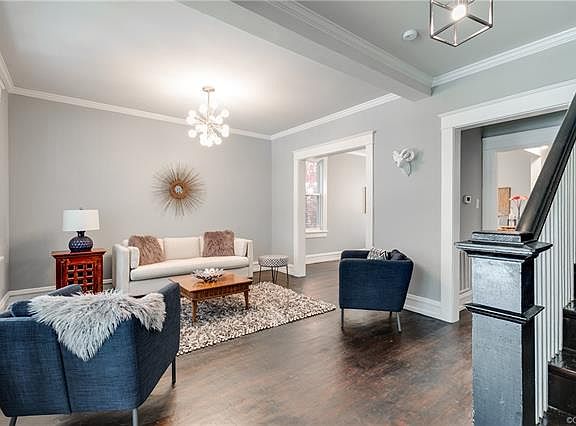 3rd image of 3113 Ellwood Ave