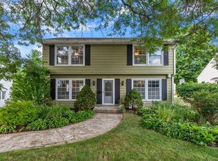 200 E Park Ave, Hartland, WI 53029