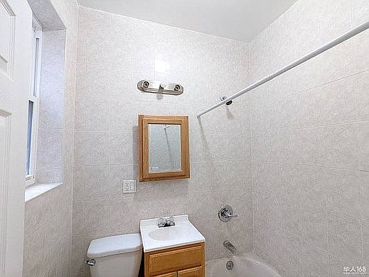3rd image of 5605 8th Ave Floor 3