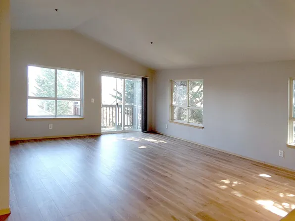 3426 Meridian Ave N APT B, Seattle, WA 98103