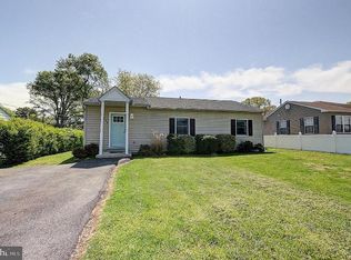 923 Andrews Rd, Glen Burnie, MD 21060