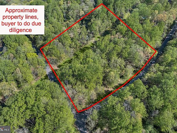 2nd image of 2204 Harmony Woods Rd