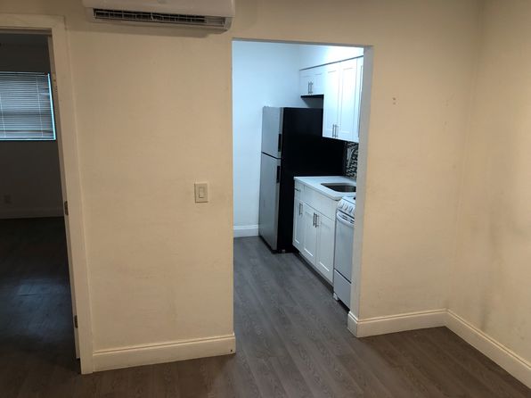281 NW 40th St APT 2