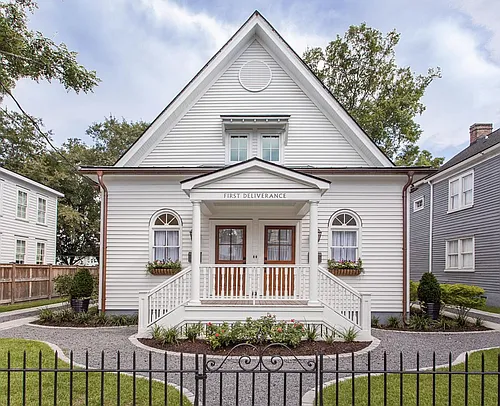 105 Fishburne St #A Photo 1