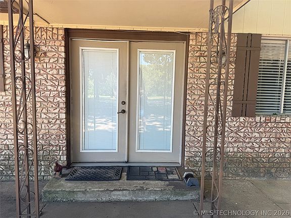 3rd image of 11716 E 69th St N