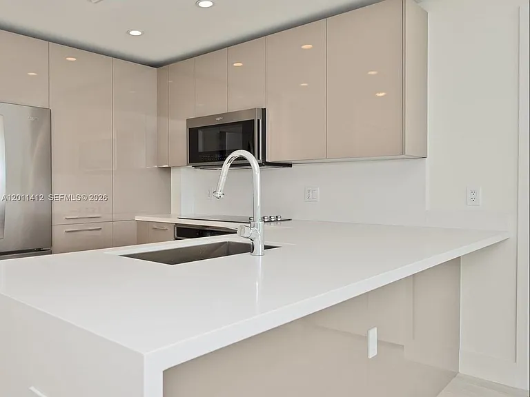 2000 Metropica Way #2206 — Photo 2