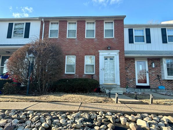 121 Haverford Dr, Wilkes Barre, PA 18702