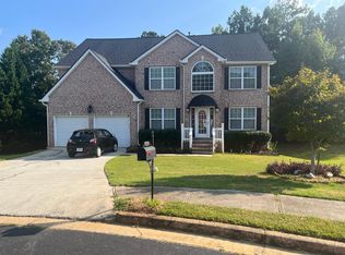 615 Windsor Pl, Fairburn, GA 30213