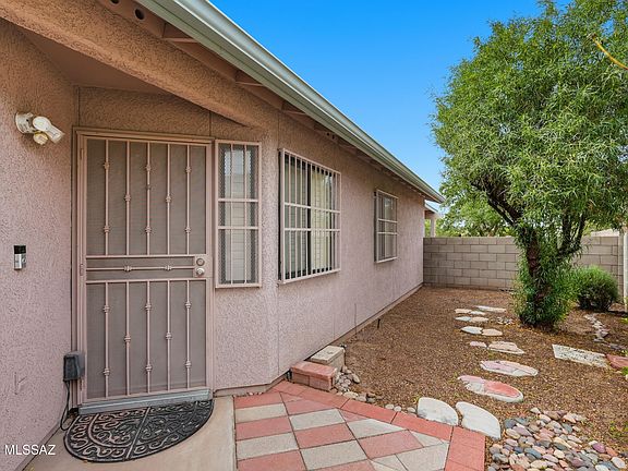 2nd image of 5834 S Wood Crest Dr