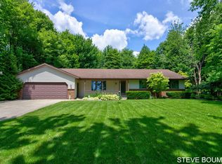 5915 141st Ave, Holland, MI 49423