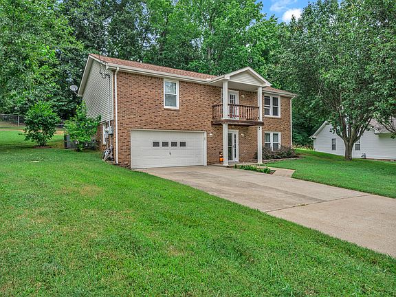 3rd image of 325 Cottonwood Ct