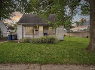 38 E Brockton Ave, MADISON HEIGHTS, MI 48071