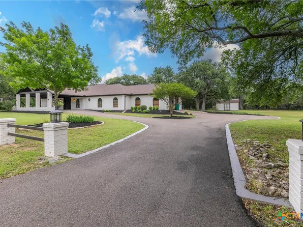 50 Spur Dr, Morgans Pt Resort, TX 76513