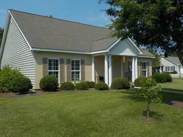 127 Golden Way, Tifton, GA 31794
