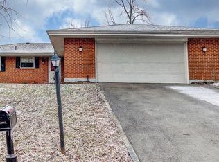 2599 Flowerstone Dr, Dayton, OH 45449