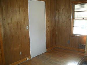5th image of 4102 Maine Ave NW