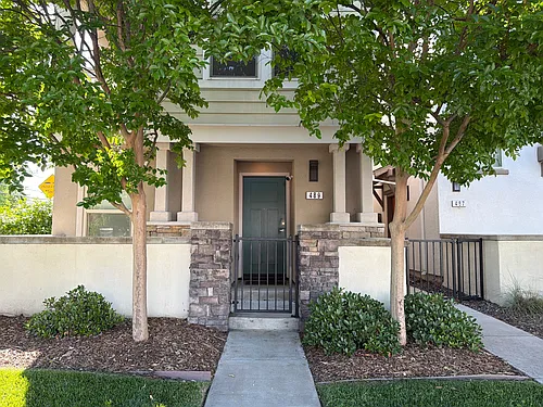 489 McClatchy Way Photo 1
