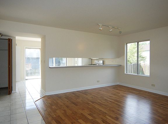 5th image of 1229 Basswood Ct