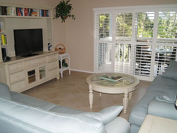 2nd image of 3041 W Gulf Dr Unit B1