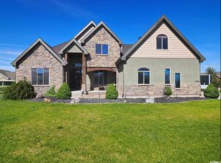 3656 W Candle Brook Ct, South Jordan, UT 84009