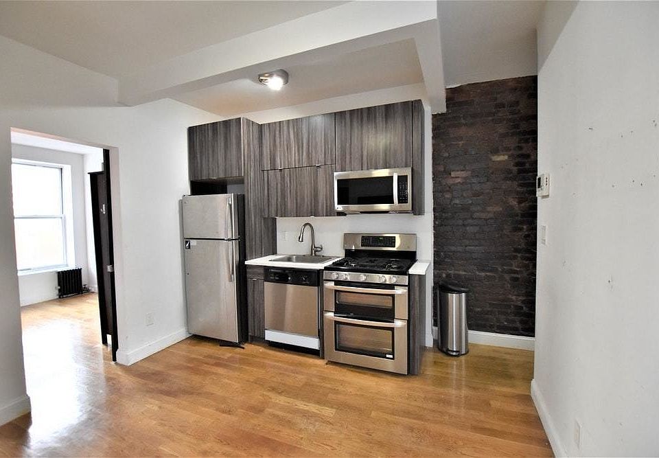 1st image of 444 E 13th St #5B