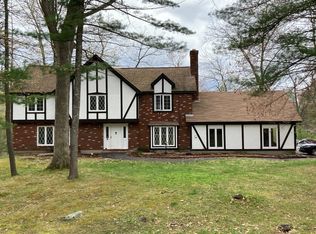 21 Dianna Rd, Londonderry, NH 03053