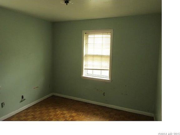 2nd image of 8809 Westbrook Pl