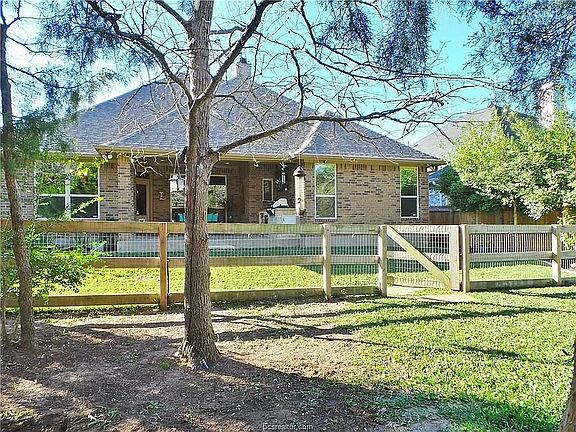 2nd image of 4298 Rock Bend Dr