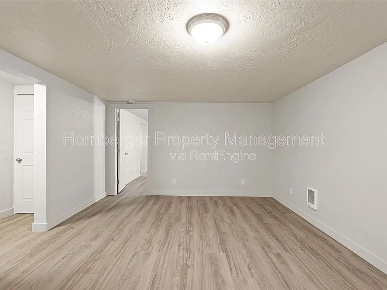 3939 N Mayfair St — Photo 18