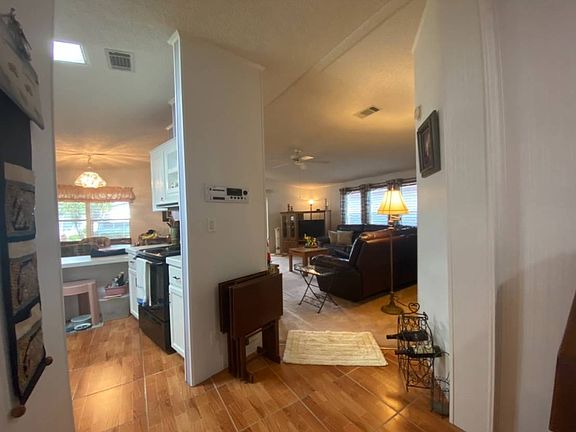 5th image of 624 Klickety Klak Ln