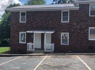 19 Dunbar Ct, Greer, SC 29651