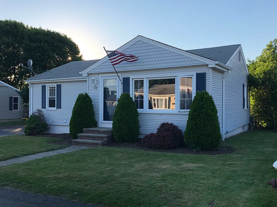 27 Pleasant View Dr